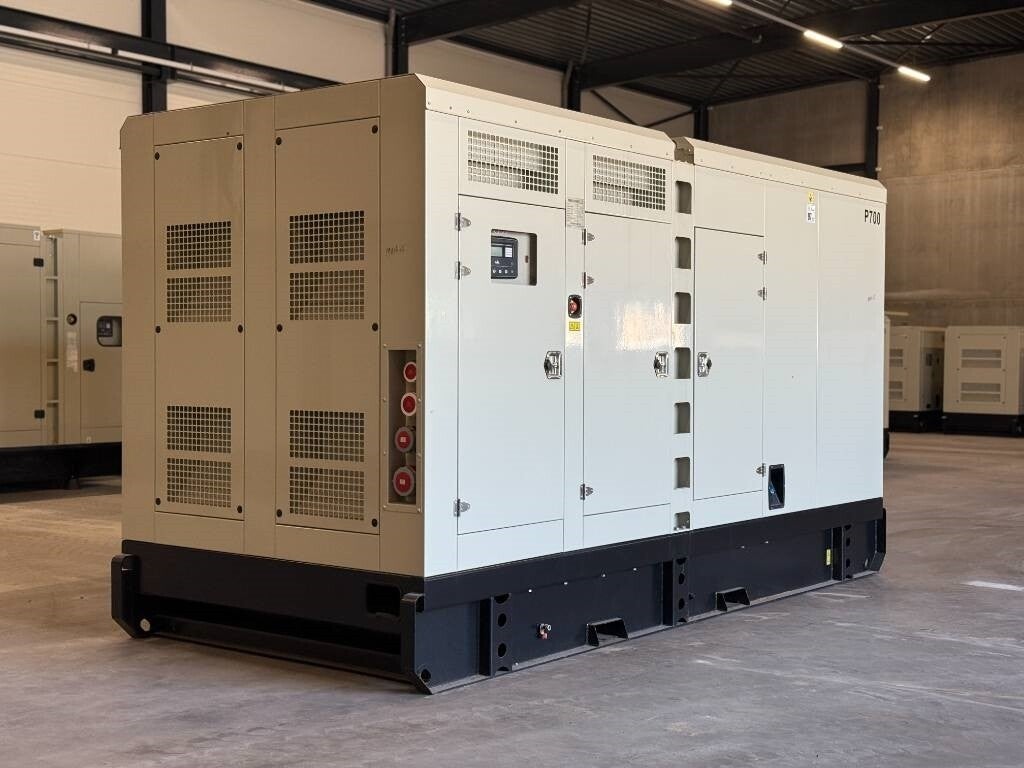 Groupe électrogène diesel 700 kVA Perkins 2806D-E18TAG1A – Triphasé 400V – Insonorisé – 50 Hz